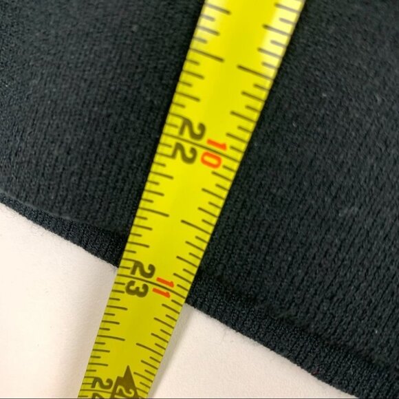 Talbots  Petite Black Short Sleeve Knit Top Scalloped Neck size Large Petite - Picture 8 of 9